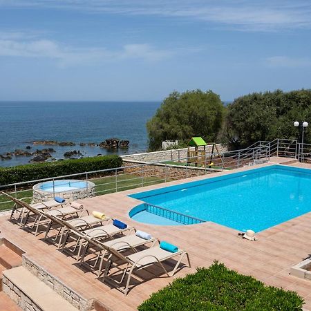 Beachfront Family Villa Katerina With Private Pool, Playground, Bbq & Amazing Sea Views! Petres  Buitenkant foto