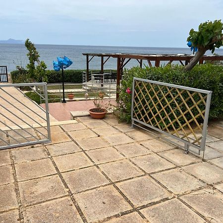 Beachfront Family Villa Katerina With Private Pool, Playground, Bbq & Amazing Sea Views! Petres  Buitenkant foto