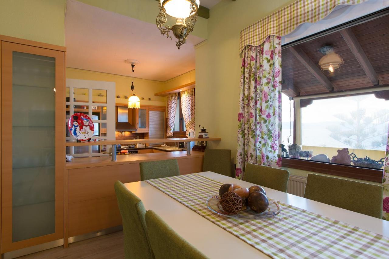 Beachfront Family Villa Katerina With Private Pool, Playground, Bbq & Amazing Sea Views! Petres  Buitenkant foto