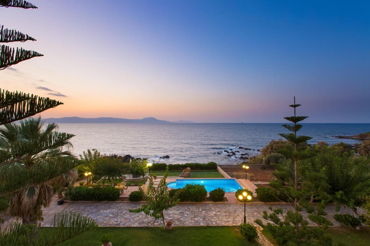Beachfront Family Villa Katerina With Private Pool, Playground, Bbq & Amazing Sea Views! Petres  Buitenkant foto
