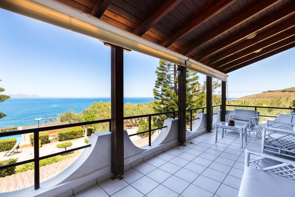 Beachfront Family Villa Katerina With Private Pool, Playground, Bbq & Amazing Sea Views! Petres  Buitenkant foto